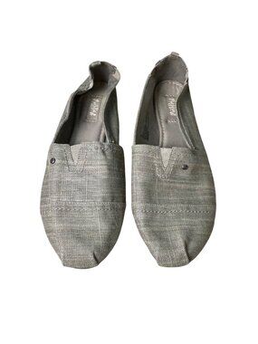 Mad Love Gray Slip-On Flats Shoes Women's Size 10 Casual Canvas Loafers Beach